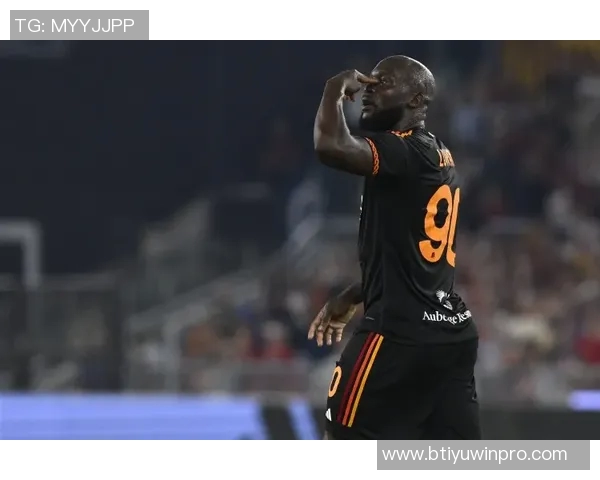 邓弗里斯转会动态罗马诺透露明夏转会概率更高